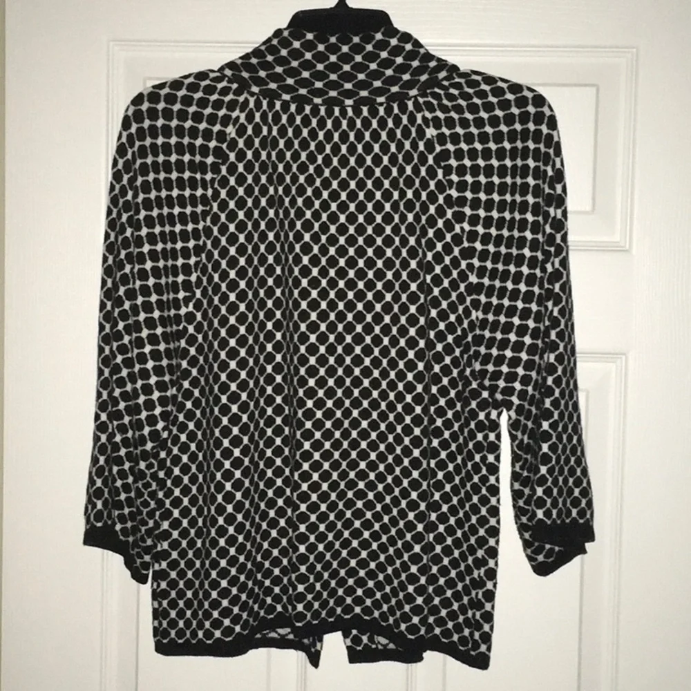 Chico’s Black and White Sweater - Picture 2 of 9